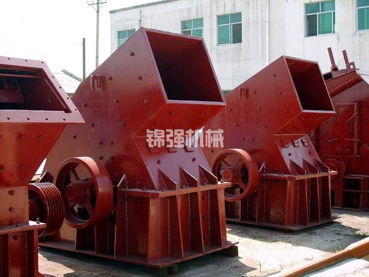 整套砂石料破碎機(jī)多少錢(qián)?砂石破碎機(jī)設(shè)備成本多少？(圖2)