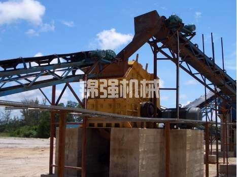 石子破碎機(jī)整套設(shè)備價(jià)格多少錢？石頭破碎機(jī)設(shè)備有哪些？(圖6)